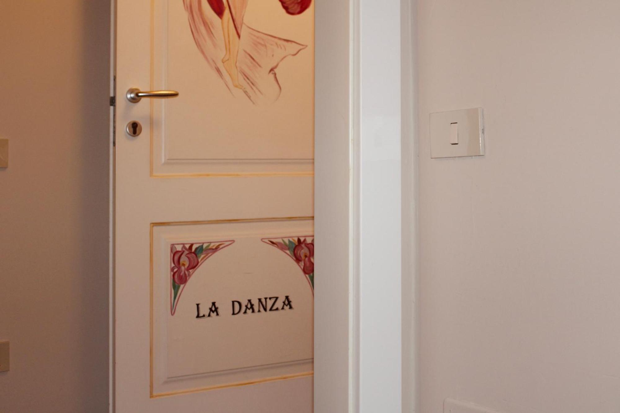 Bed and Breakfast Il Bottone D'Argento Geata Exterior foto
